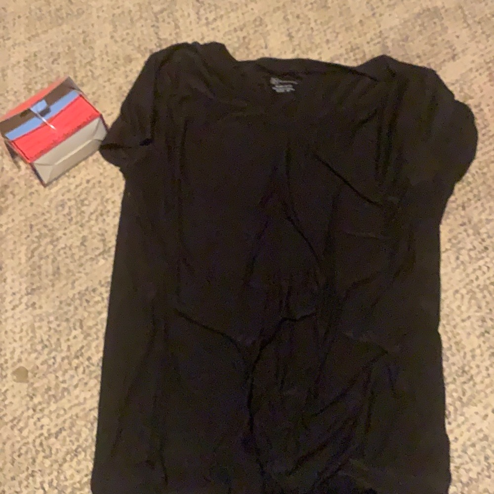 Black tee
